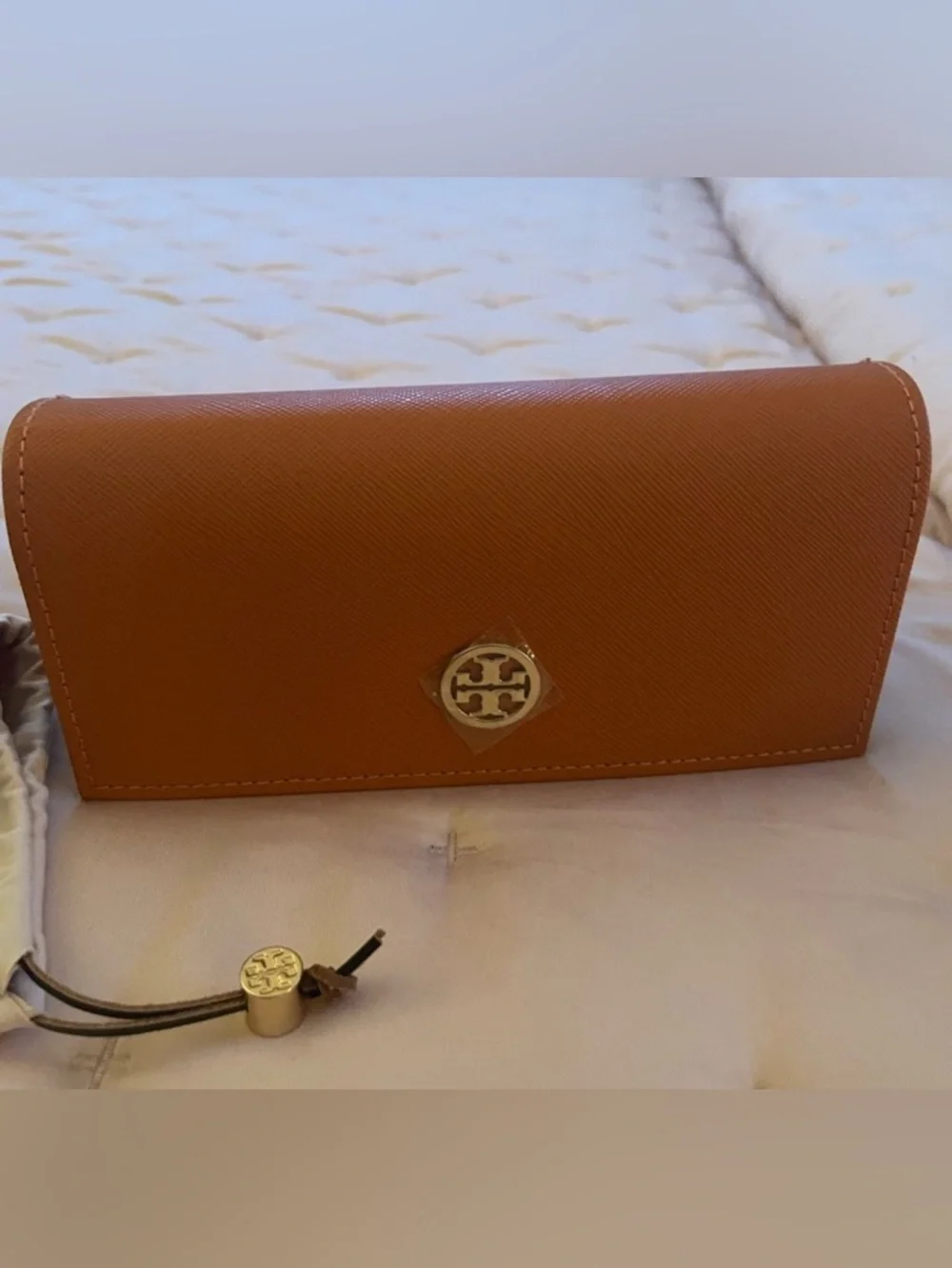 NWT Authentic Tory Burch Eleanor Pilot Sunglasses Transparent Camel 57mm (Gold)